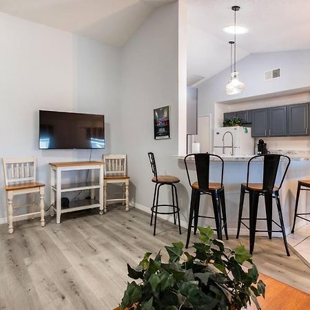 13 Mins From Disney Arcade, Private Pool, & Themed Rooms Orlando Luaran gambar