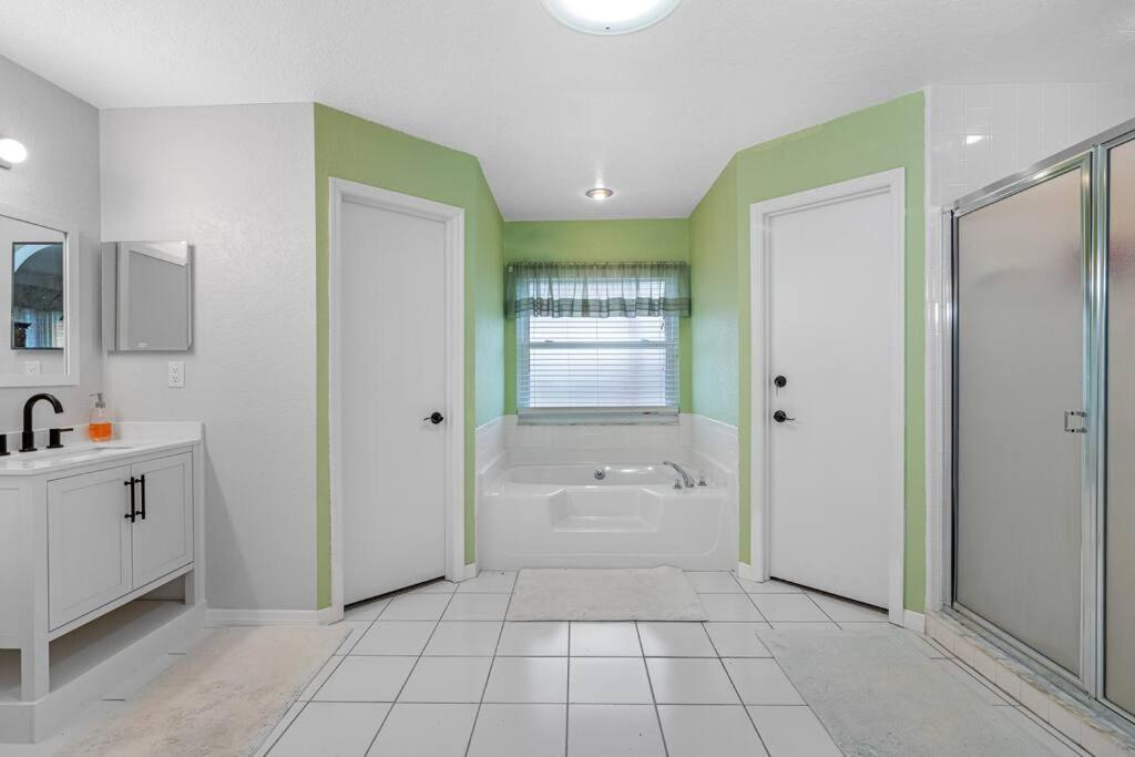 13 Mins From Disney Arcade, Private Pool, & Themed Rooms Orlando Luaran gambar