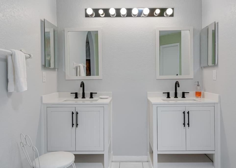 13 Mins From Disney Arcade, Private Pool, & Themed Rooms Orlando Luaran gambar