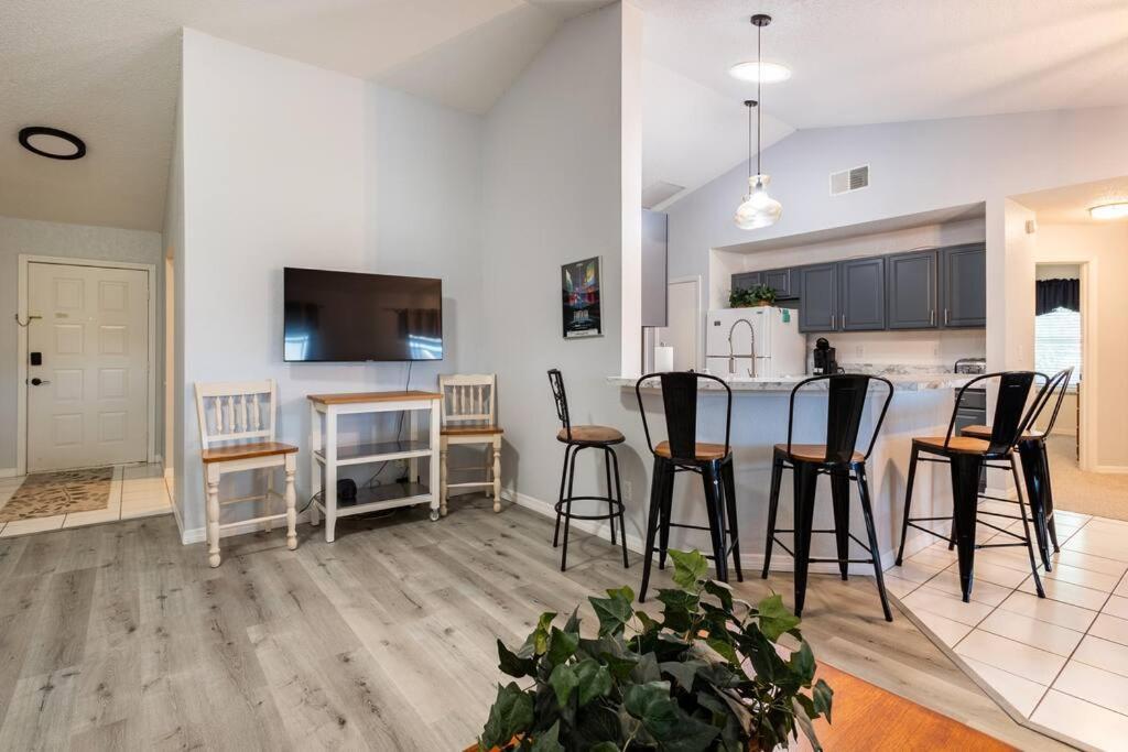 13 Mins From Disney Arcade, Private Pool, & Themed Rooms Orlando Luaran gambar