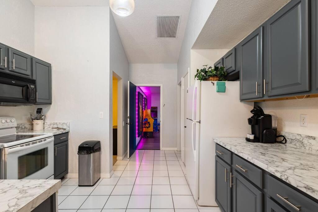 13 Mins From Disney Arcade, Private Pool, & Themed Rooms Orlando Luaran gambar