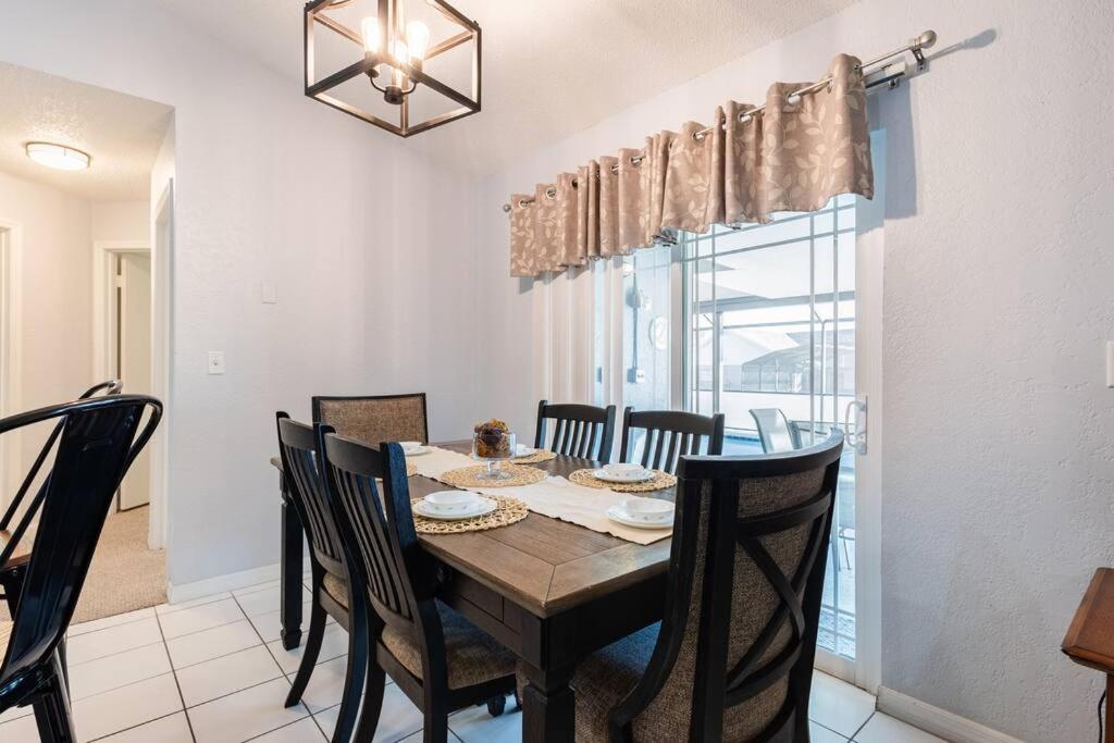 13 Mins From Disney Arcade, Private Pool, & Themed Rooms Orlando Luaran gambar
